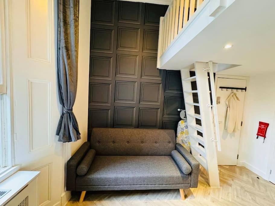 Trio'S Haven In Portebello Road Londra Exterior foto